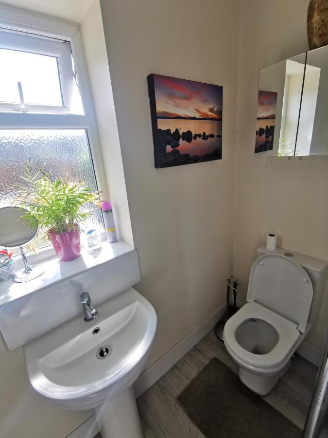 Big Private Room In Town Centre Истли Екстериор снимка
